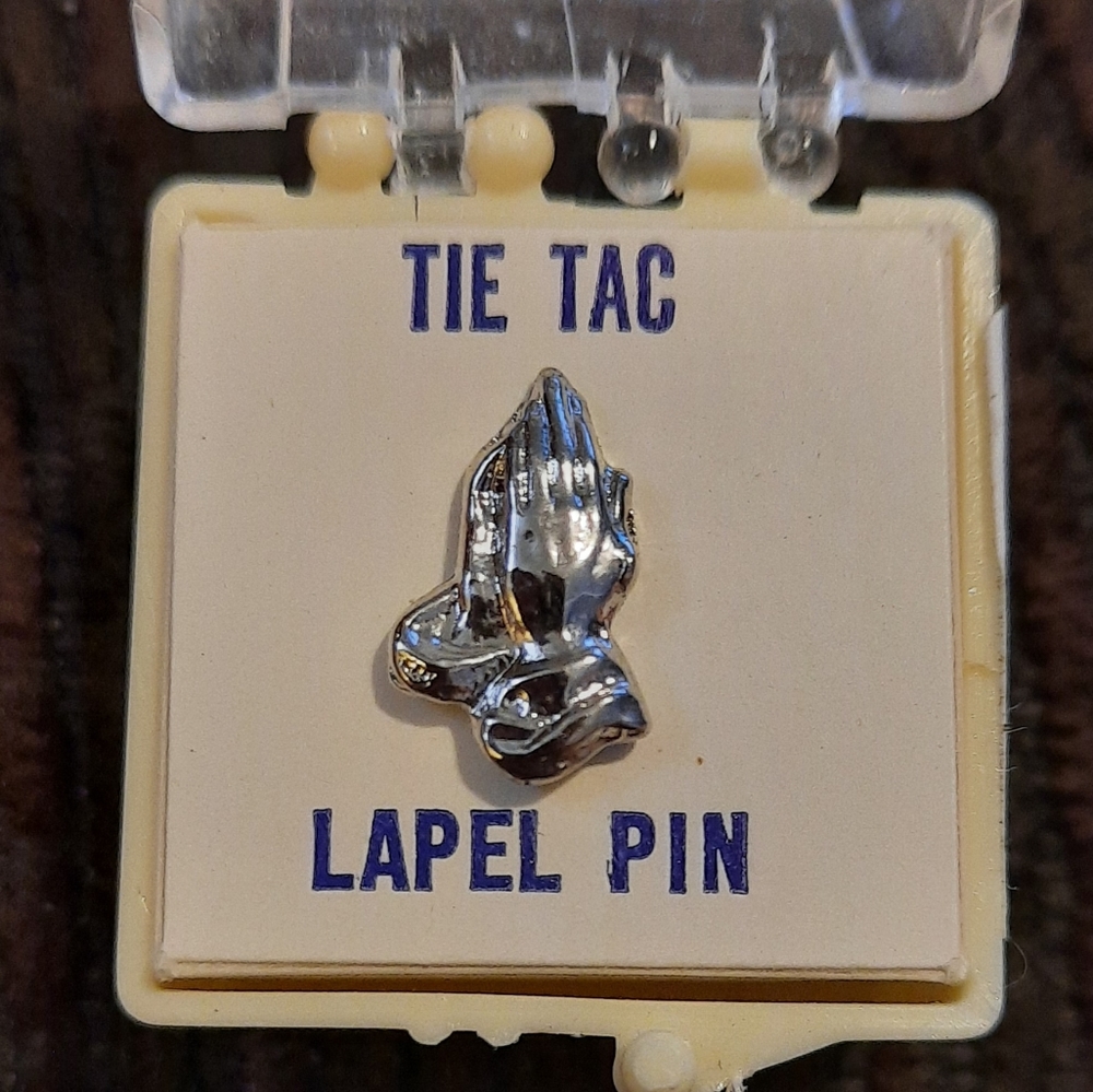 💲Vintage 4pc Praying Hands Tie/Lapel/Universal Pin